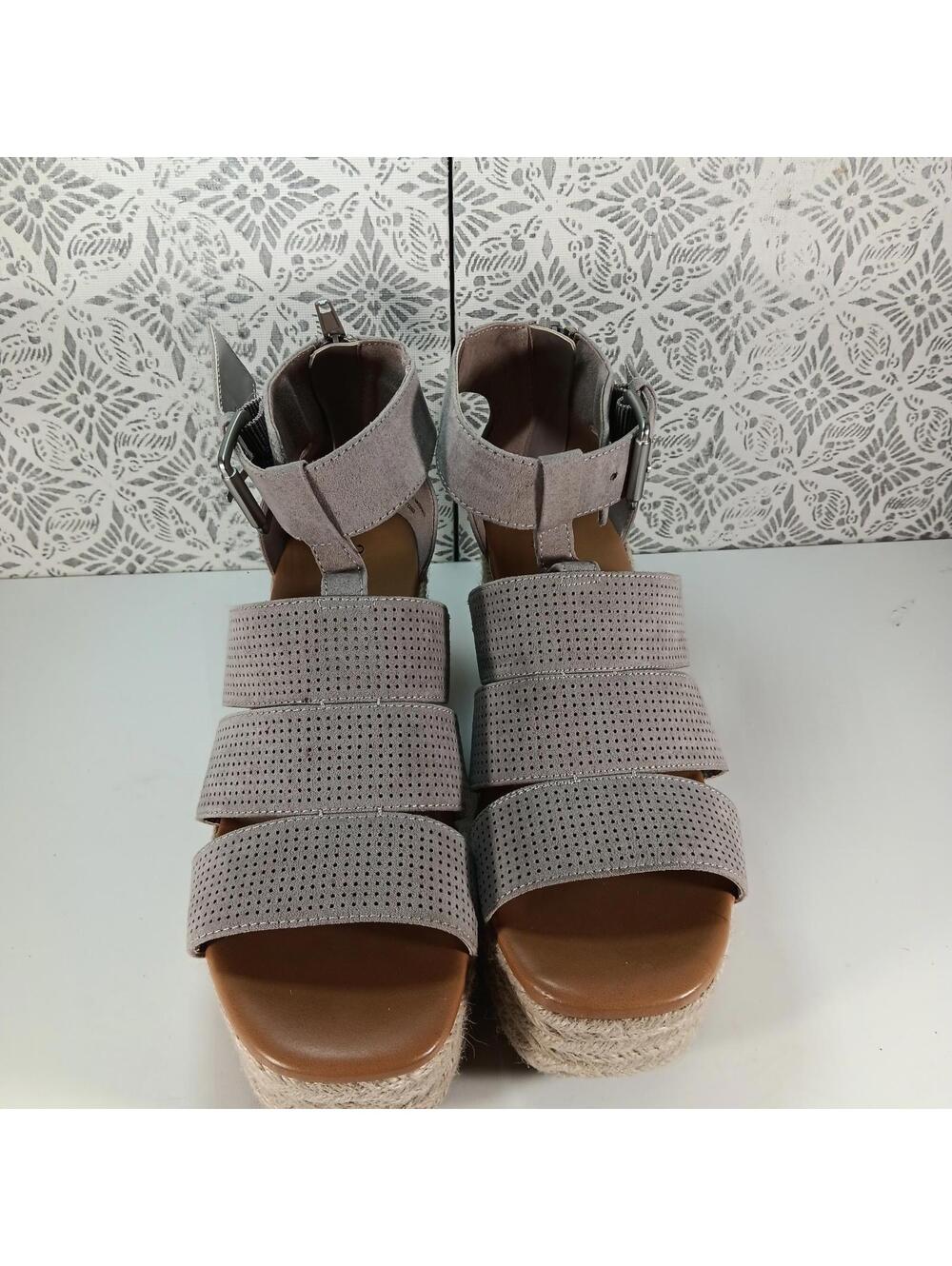 ana a new approach Ana Lisa Beige Wedge Sandal 4" Heel W/ 1 Inch Platform S6.5